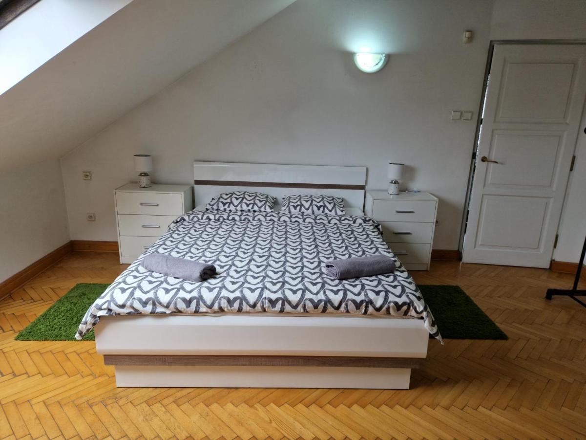 Green Wood Apartament Stara Ochota Warschau Exterior foto
