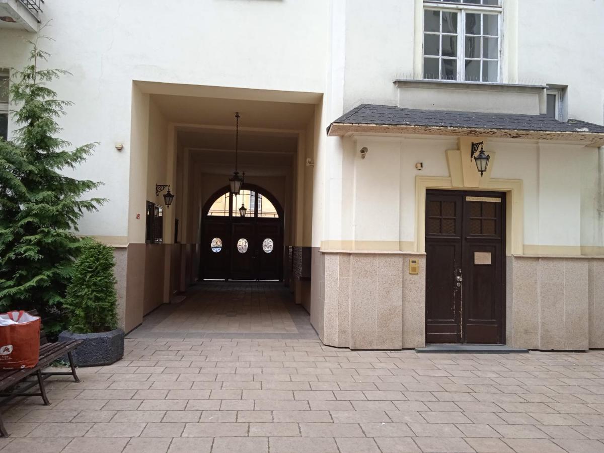 Green Wood Apartament Stara Ochota Warschau Exterior foto