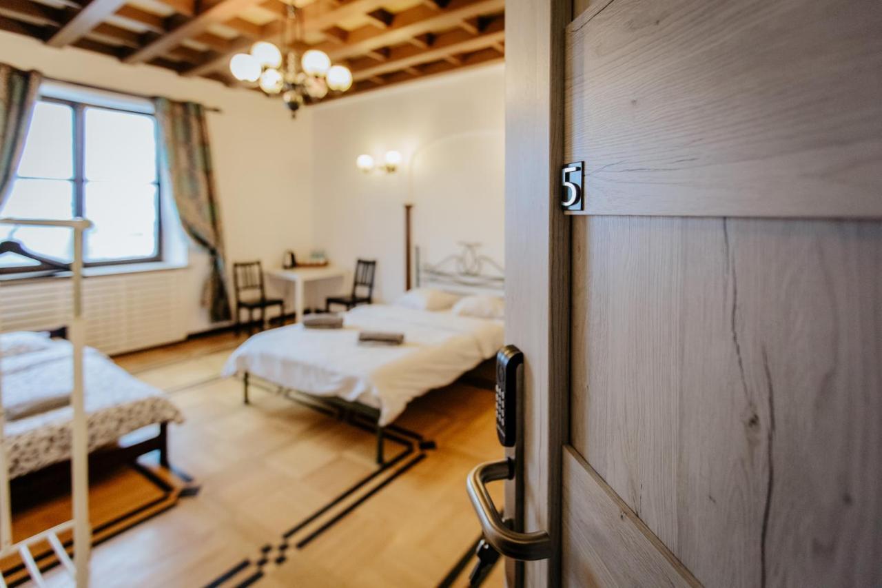 Green Wood Apartament Stara Ochota Warschau Exterior foto