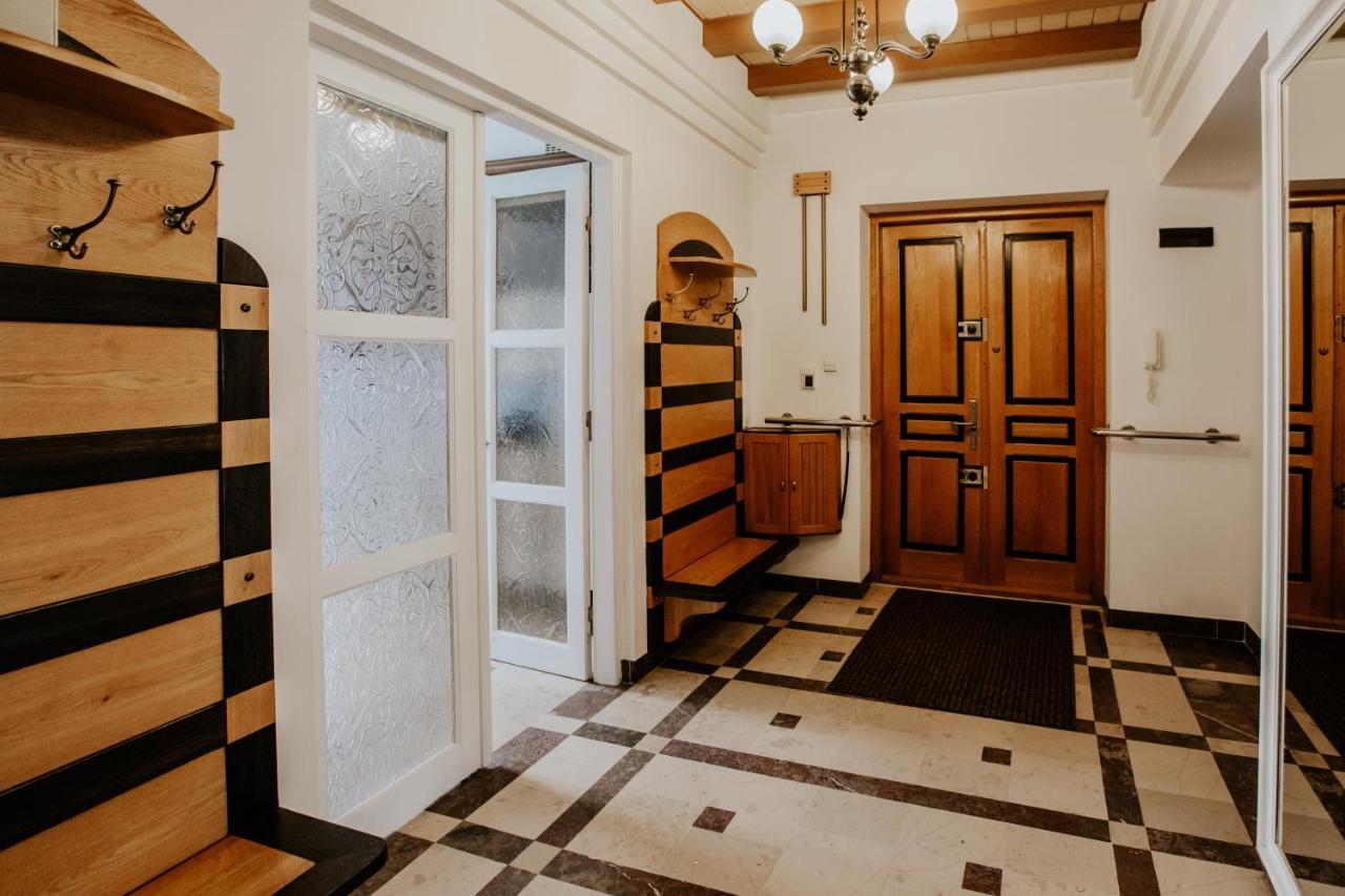 Green Wood Apartament Stara Ochota Warschau Exterior foto